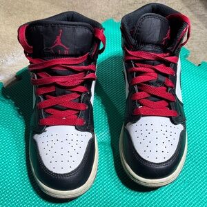 Air Jordan Kids Sneakers Black Red White